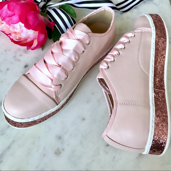๐FREE SHIP๐Pink Glitter Sole Sneakers - Picture 4 of 4